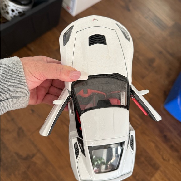 White Corvette Model Car with Red Interior - Picture 2 of 7